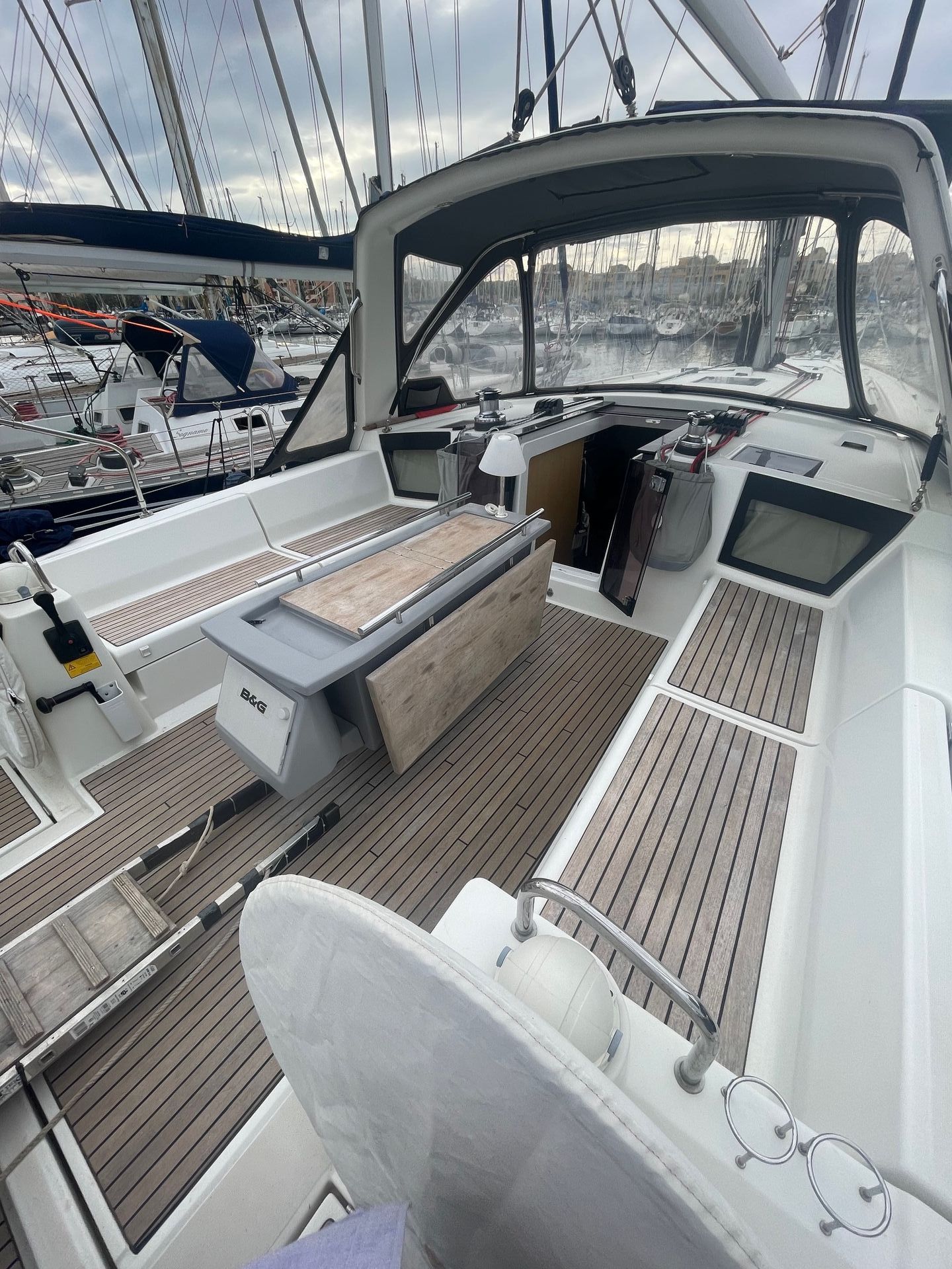 slider 11 Beneteau Oceanis 45